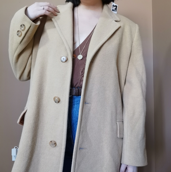 Vintage Jackets & Blazers - 100% Camel Hair Vintage Coat
